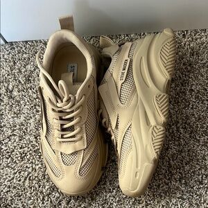 Steve Madden Tan Sneakers